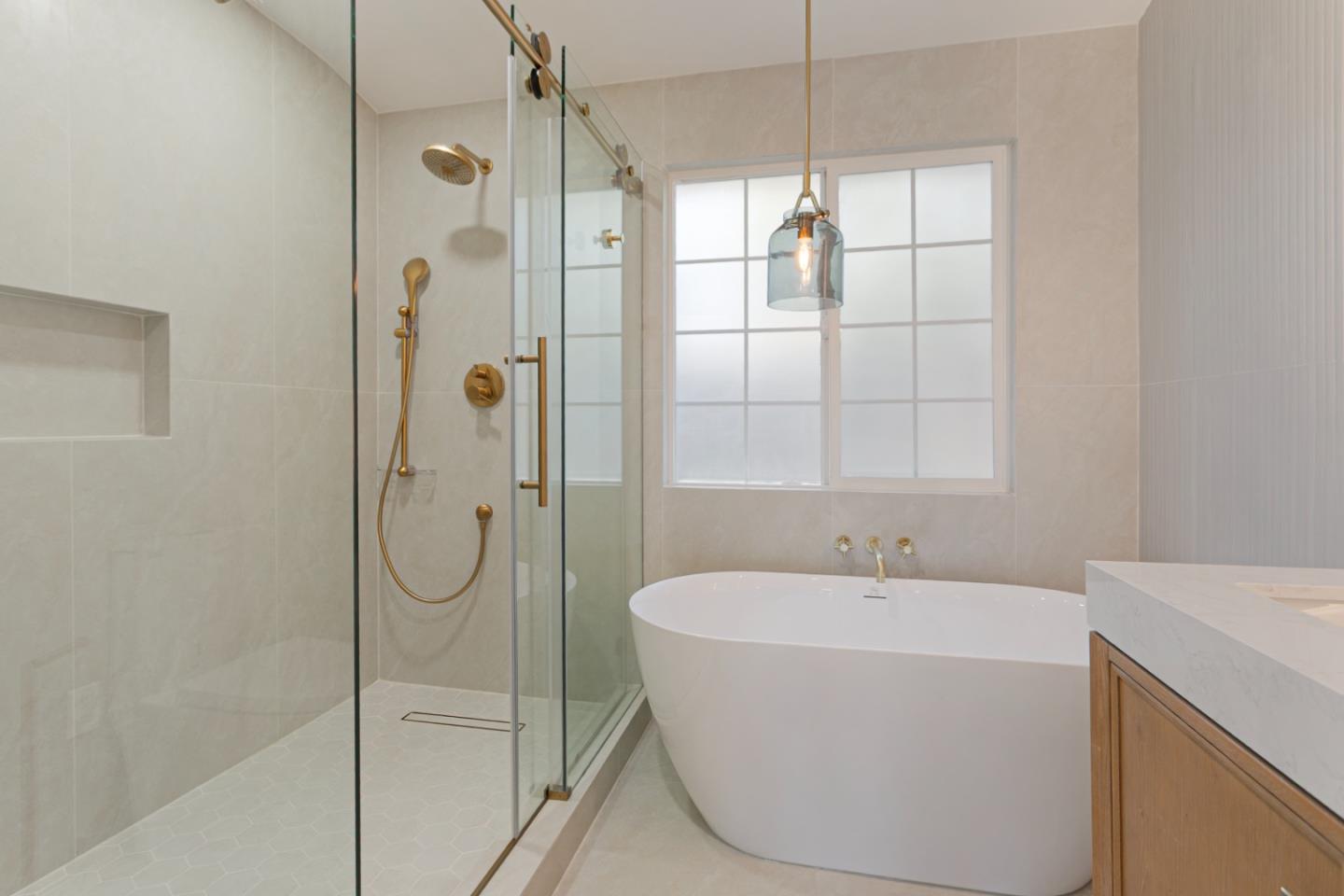 1172 Longfellow Avenue