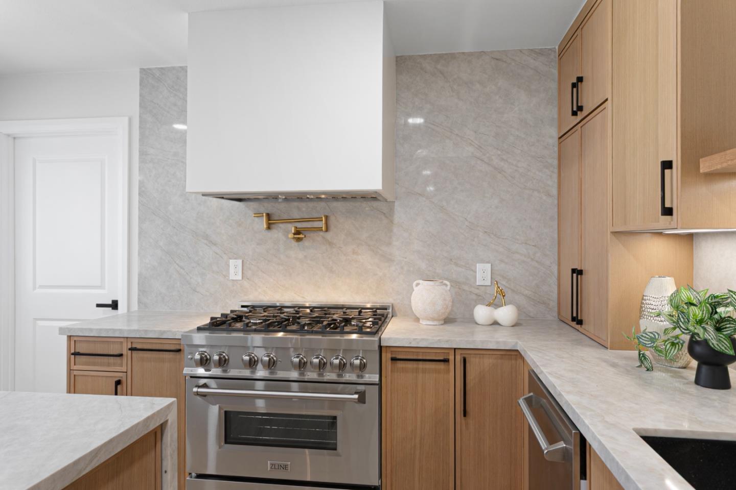 1172 Longfellow Avenue