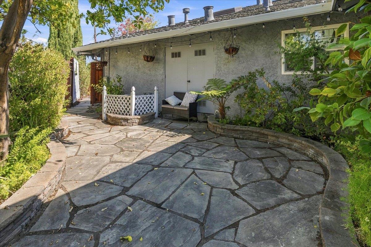 14921 Donner DR