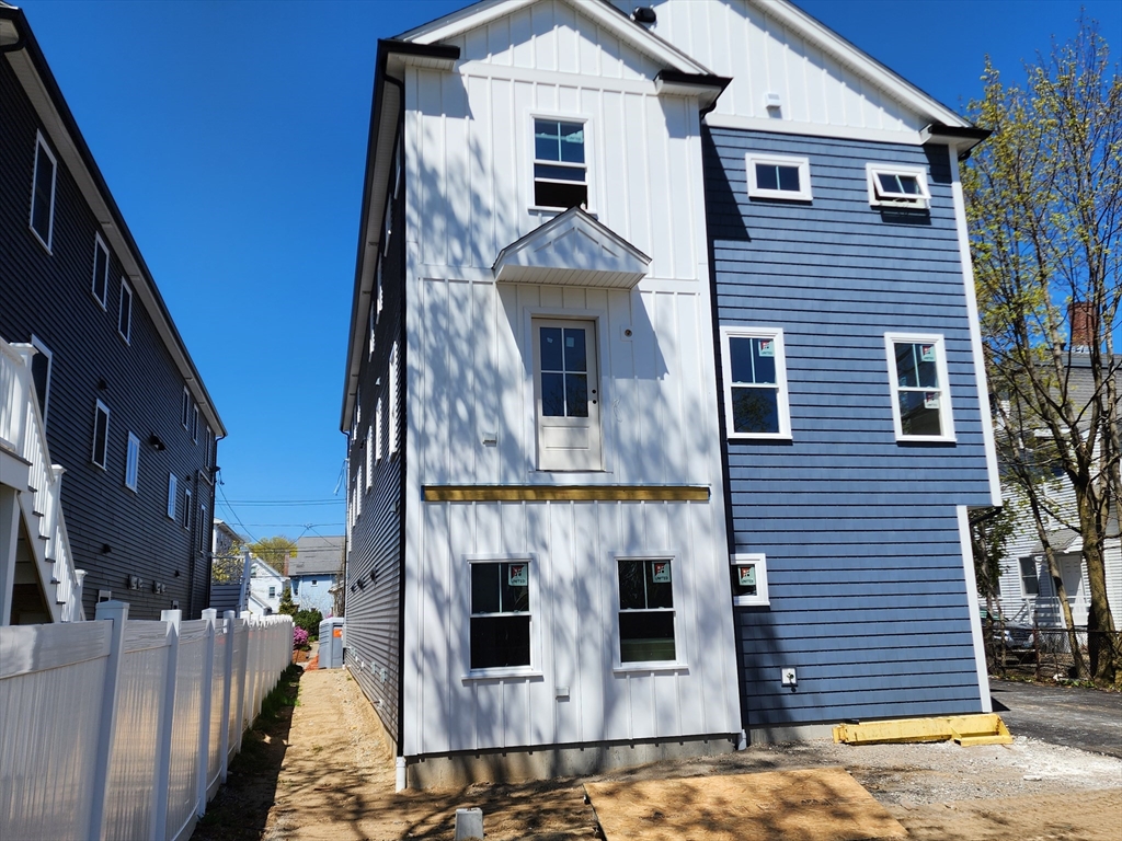 122 Russell St # 1
