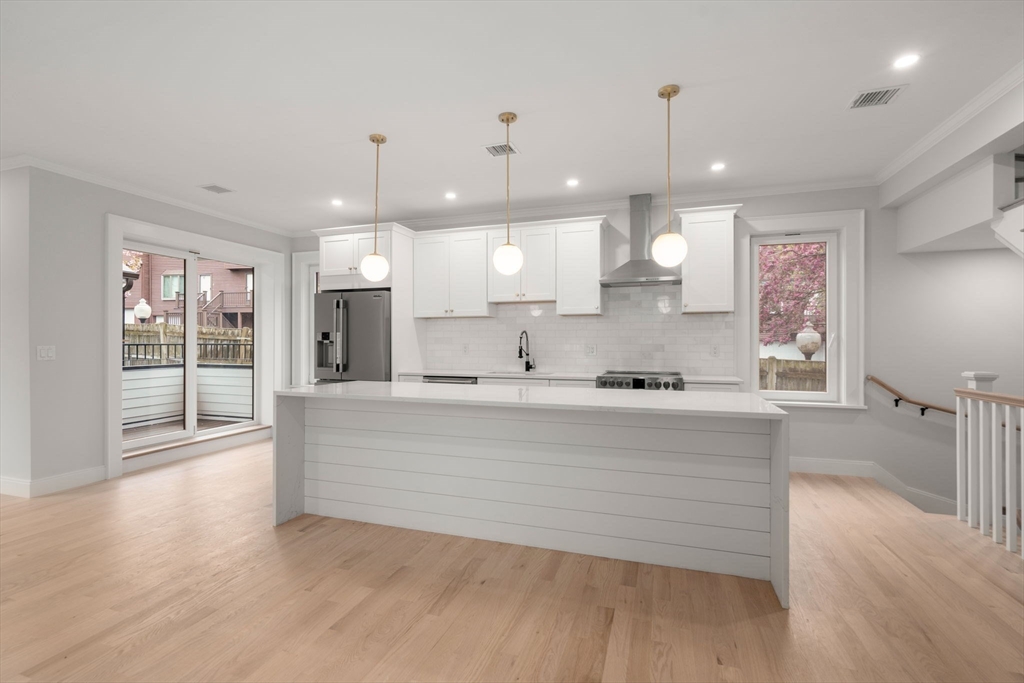199-201 Copeland St. # 3
