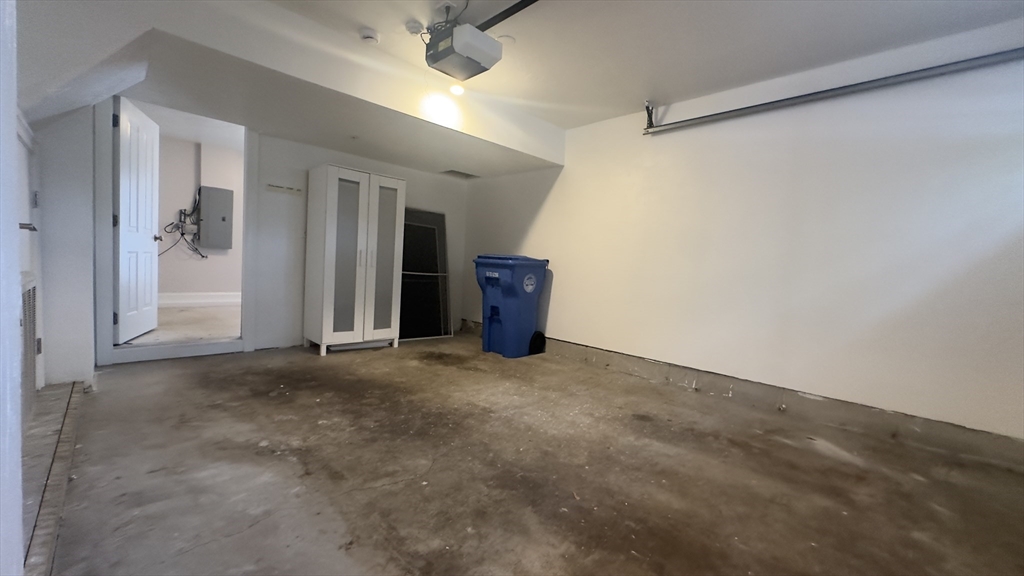 18 Middle St # 2
