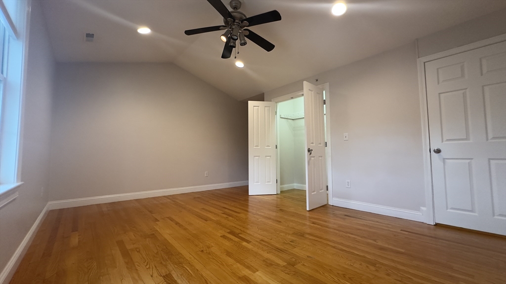 18 Middle St # 2