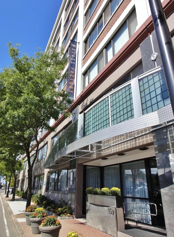 169 Monsignor Obrien Hwy # 213