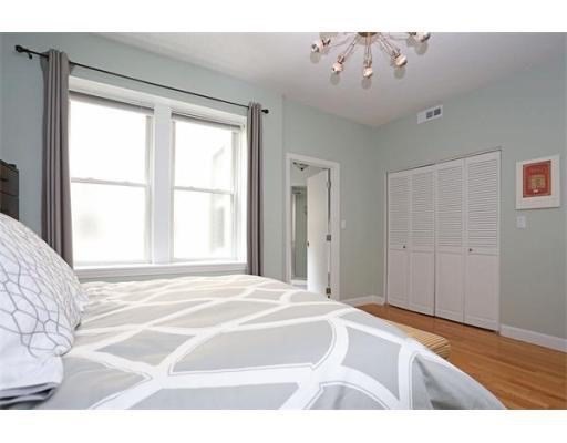 1419 Commonwealth Ave # 303 Unit: 2-303