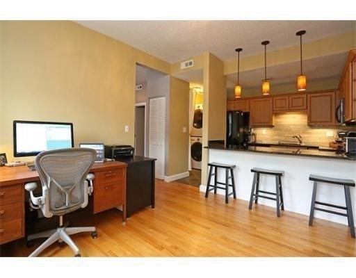 1419 Commonwealth Ave # 303 Unit: 2-303