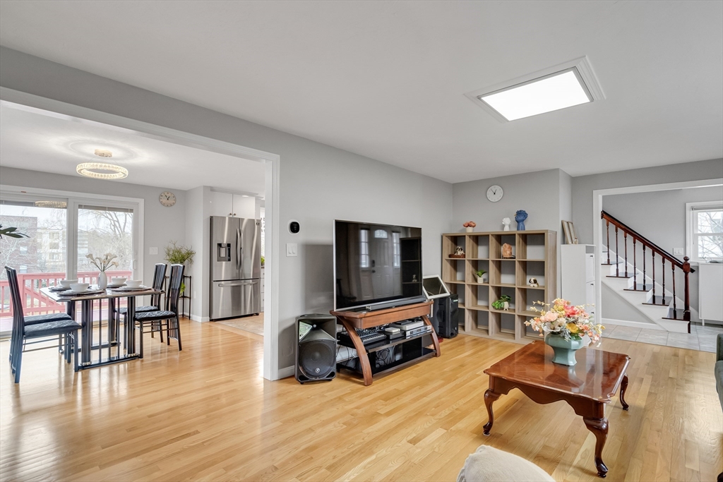 8 Grouse St