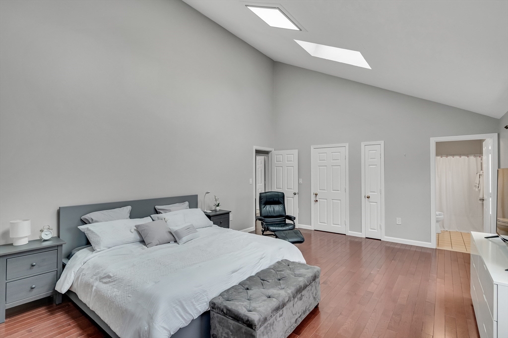 8 Grouse St