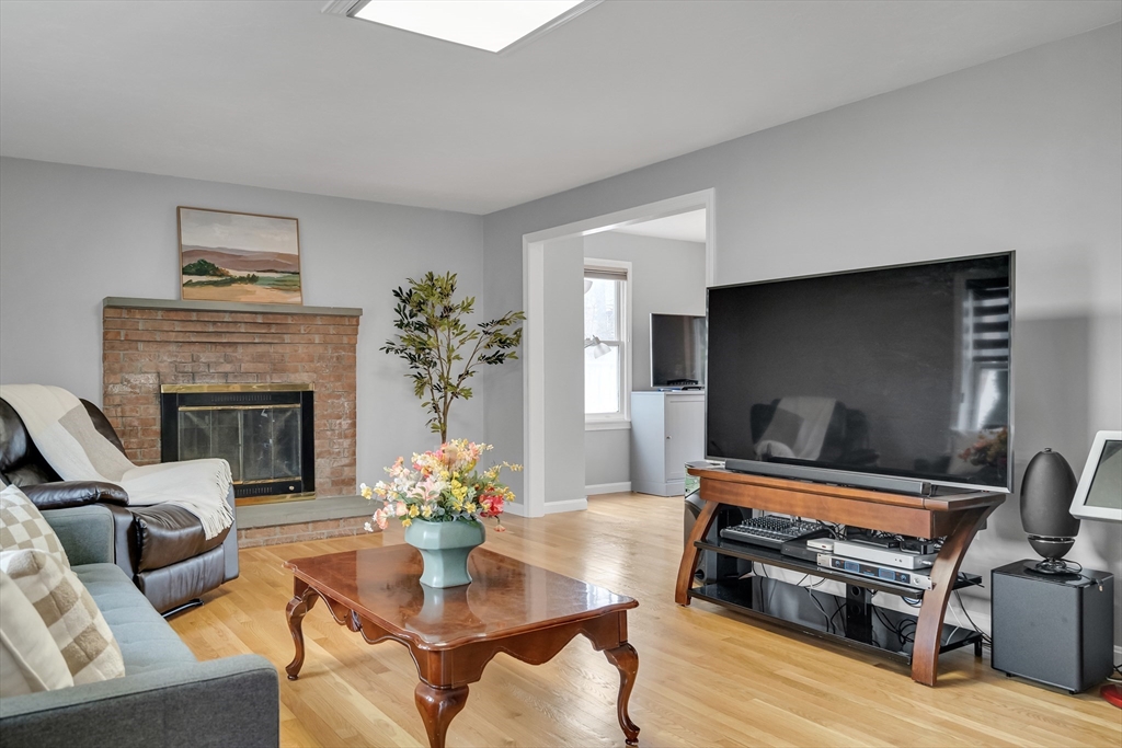 8 Grouse St