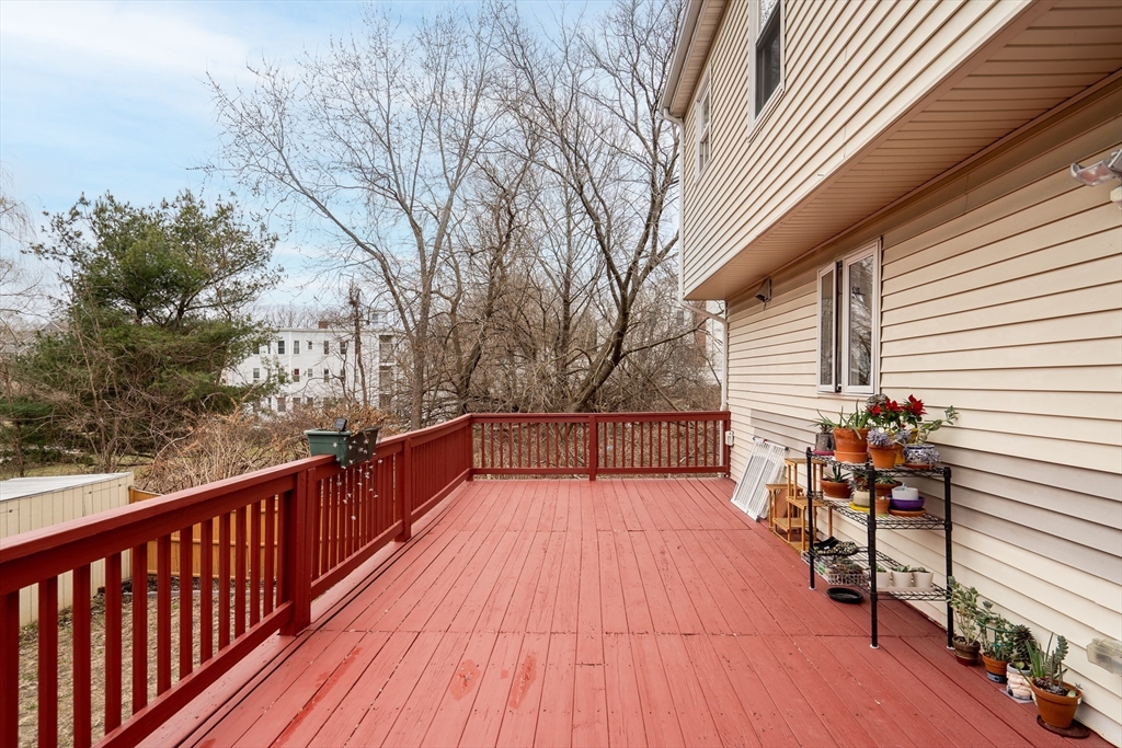 8 Grouse St