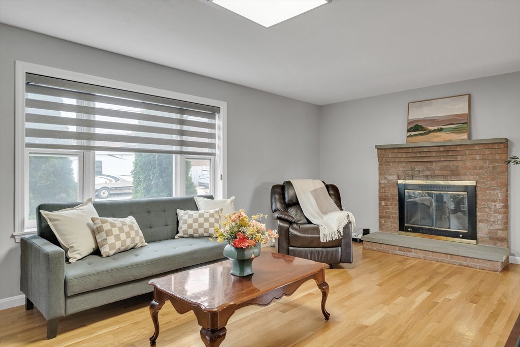 8 Grouse St