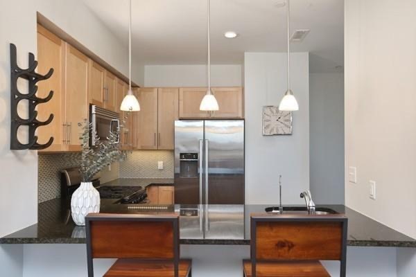 1501 Commonwealth Ave # 301