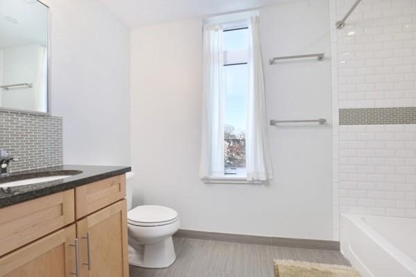 1501 Commonwealth Ave # 301