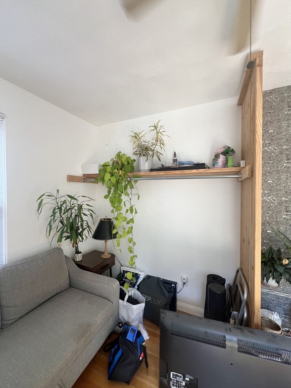 28 Franklin Street # 1