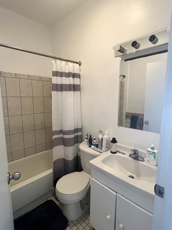 28 Franklin Street # 1