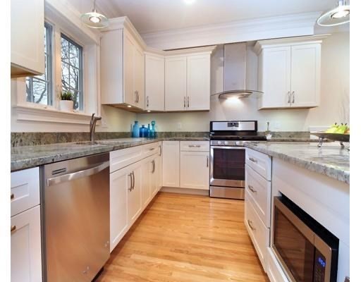 17 Sylvia St # 17