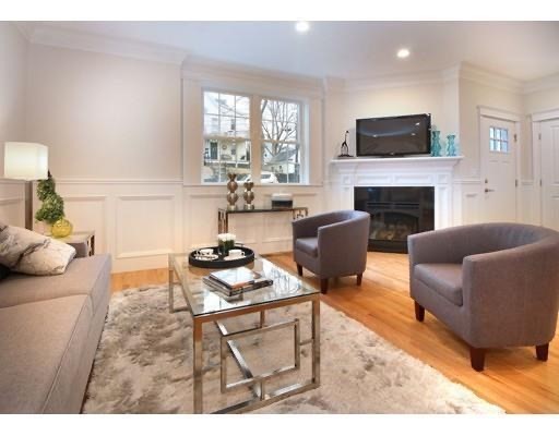 17 Sylvia St # 17