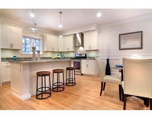 17 Sylvia St # 17