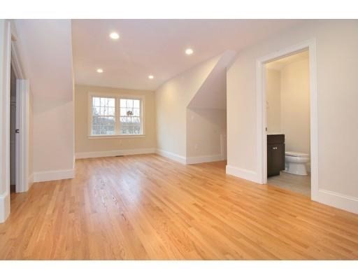 17 Sylvia St # 17