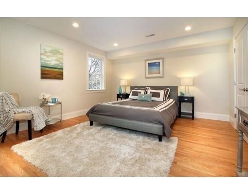 17 Sylvia St # 17