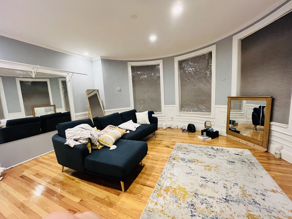 524 Harvart Street # 1