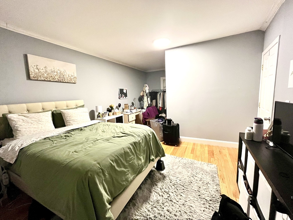 524 Harvart Street # 1