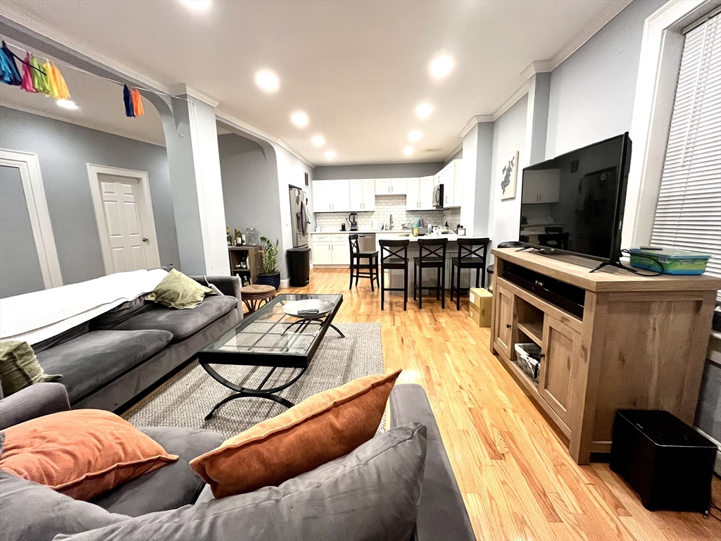 524 Harvart Street # 1