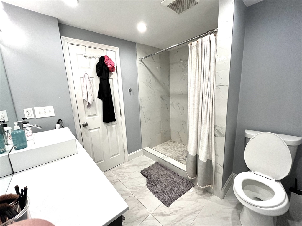 524 Harvart Street # 1