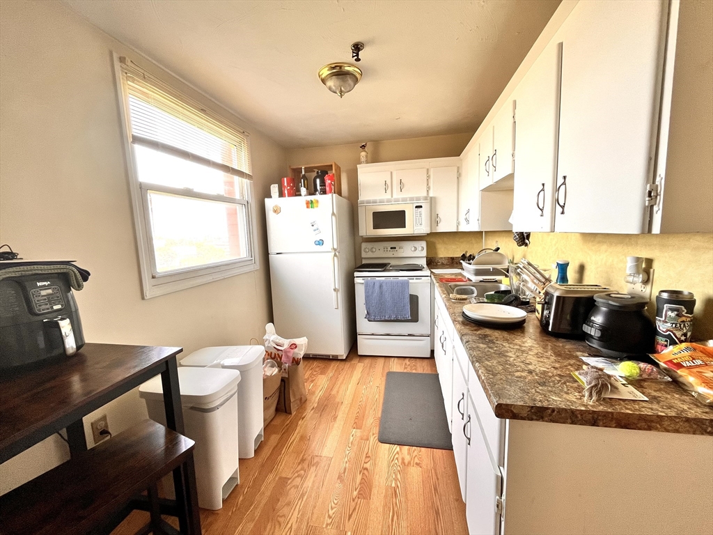 115 W Squantum # u907