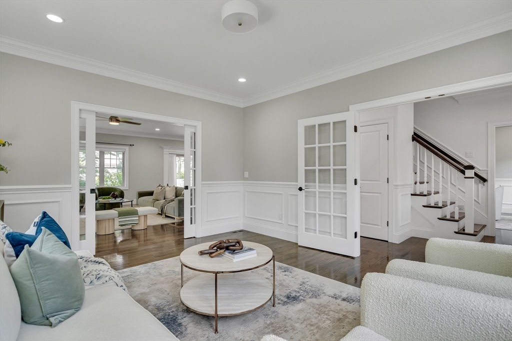 7 Sheridan St