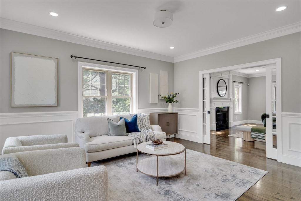 7 Sheridan St