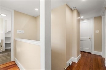 341 Commercial St