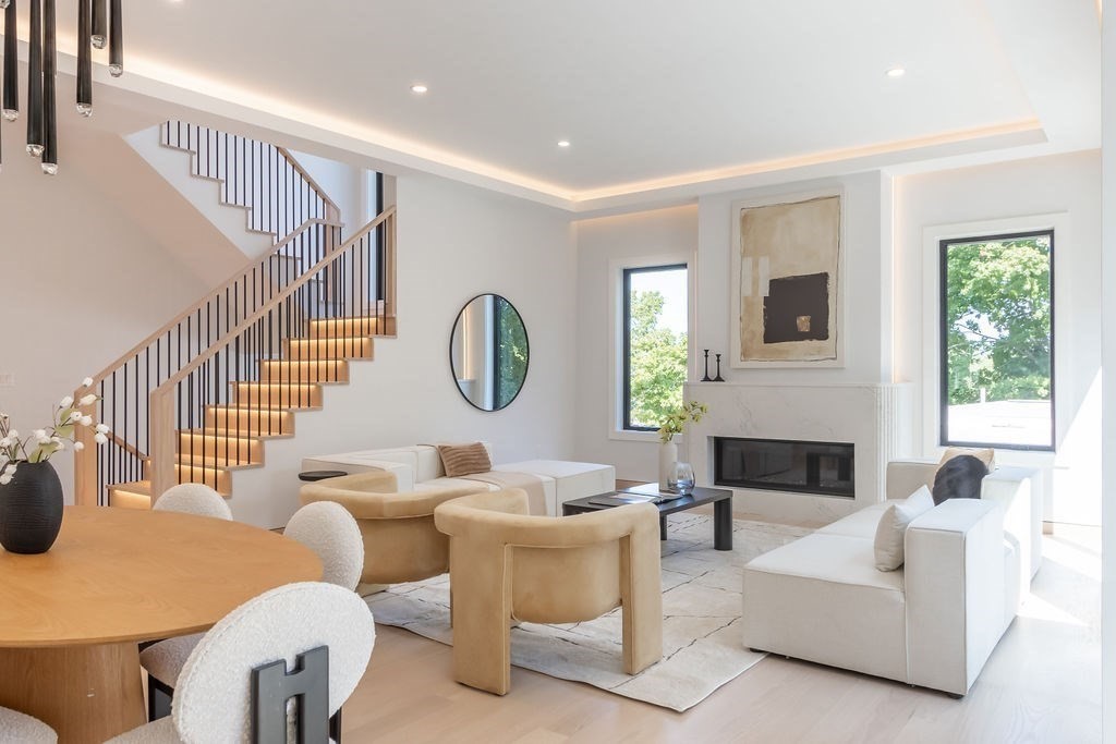 52 Sharpe Rd