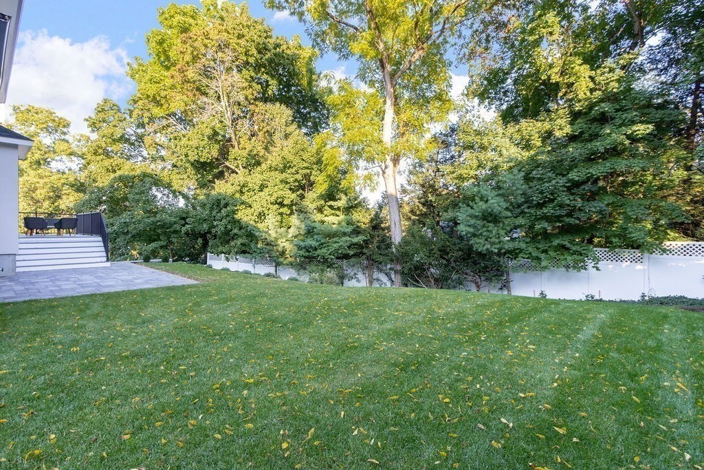 52 Sharpe Rd