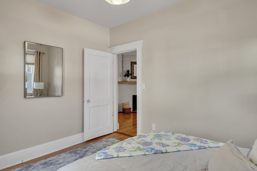 82 Hancock St # 1