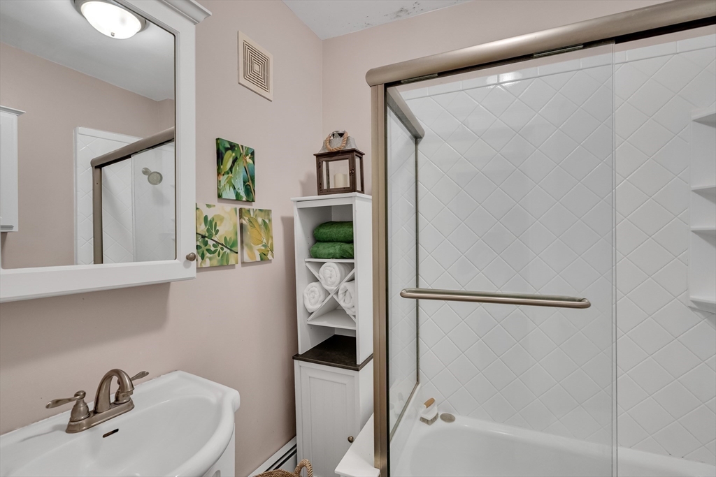 82 Hancock St # 1