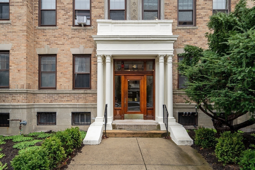 4 Crawford St # 11