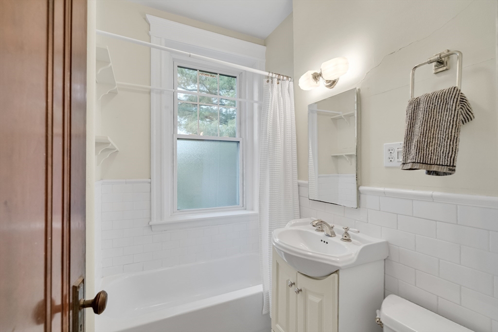 4 Crawford St # 11