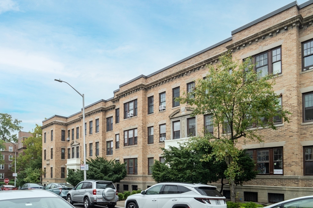 4 Crawford St # 11