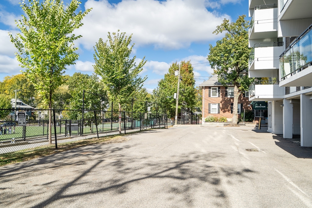 60 Babcock St # 43