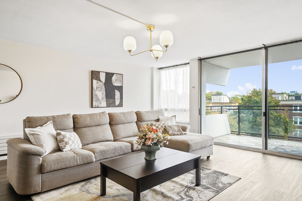 60 Babcock St # 43
