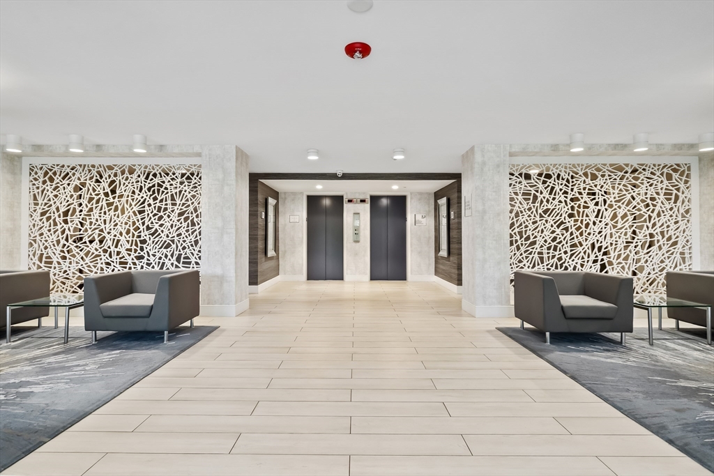 60 Babcock St # 43
