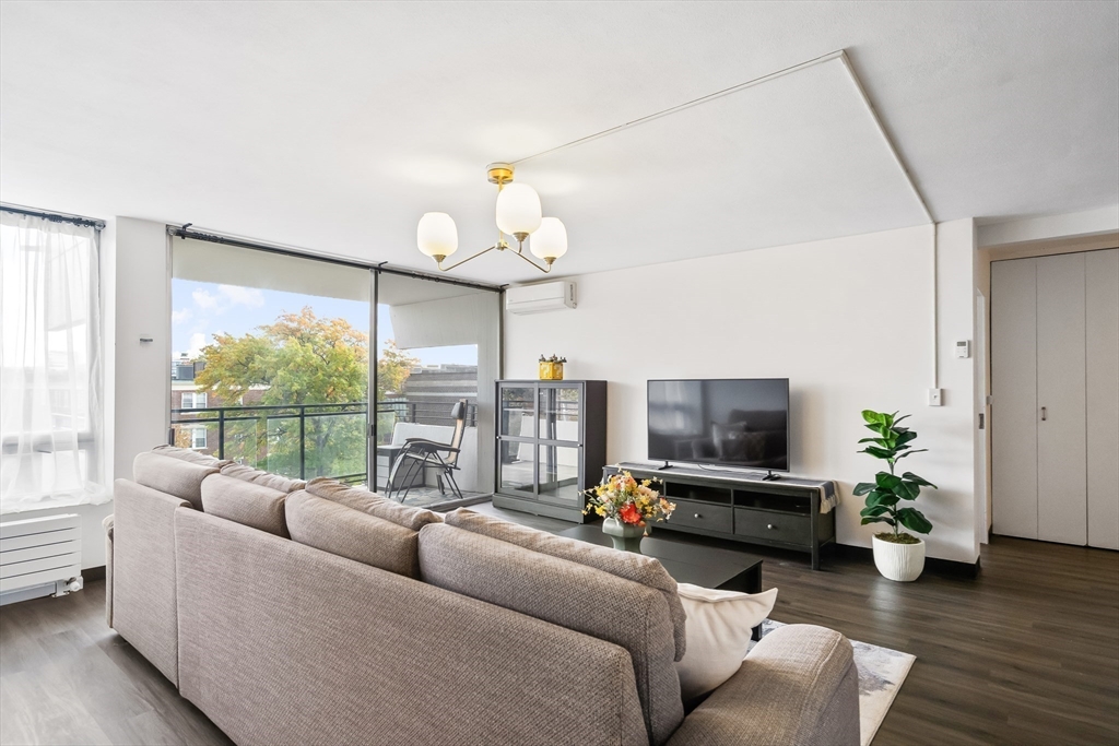 60 Babcock St # 43