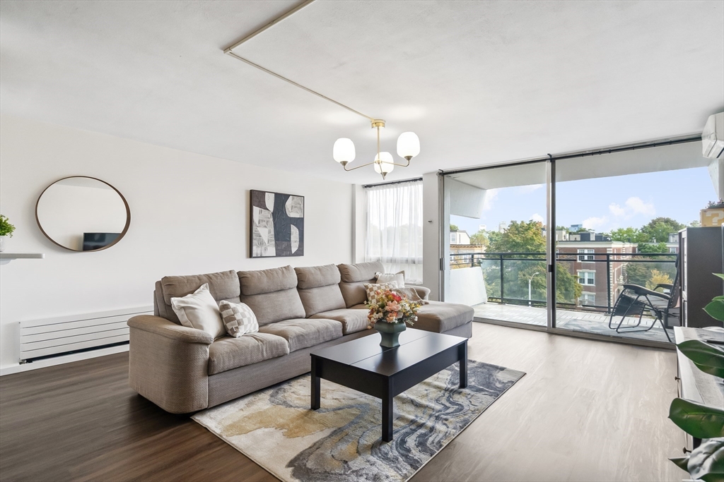 60 Babcock St # 43