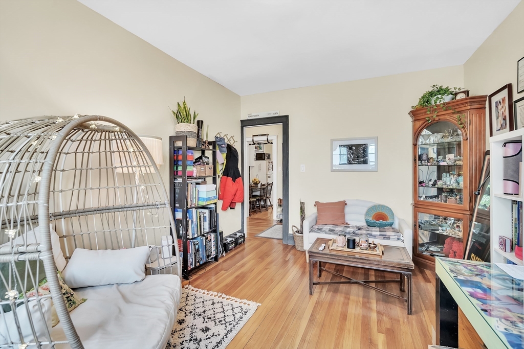 247 Chestnut Hill Ave # 32