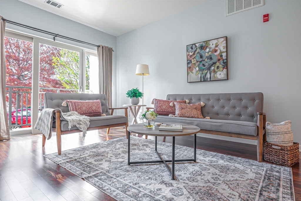 3 Repton Cir # 3104