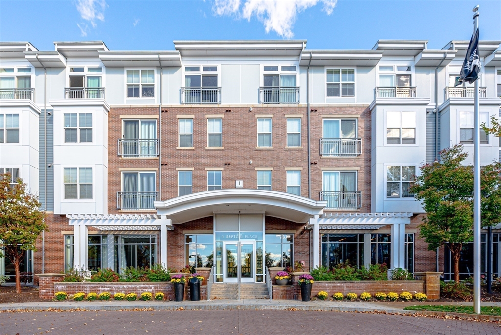 3 Repton Cir # 3104