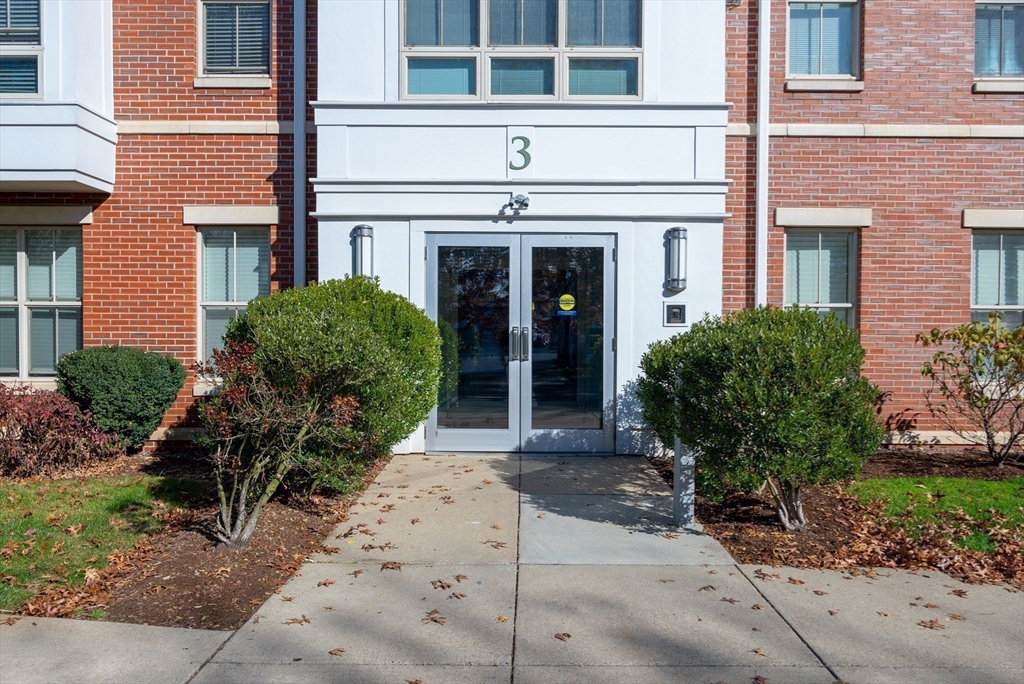 3 Repton Cir # 3104