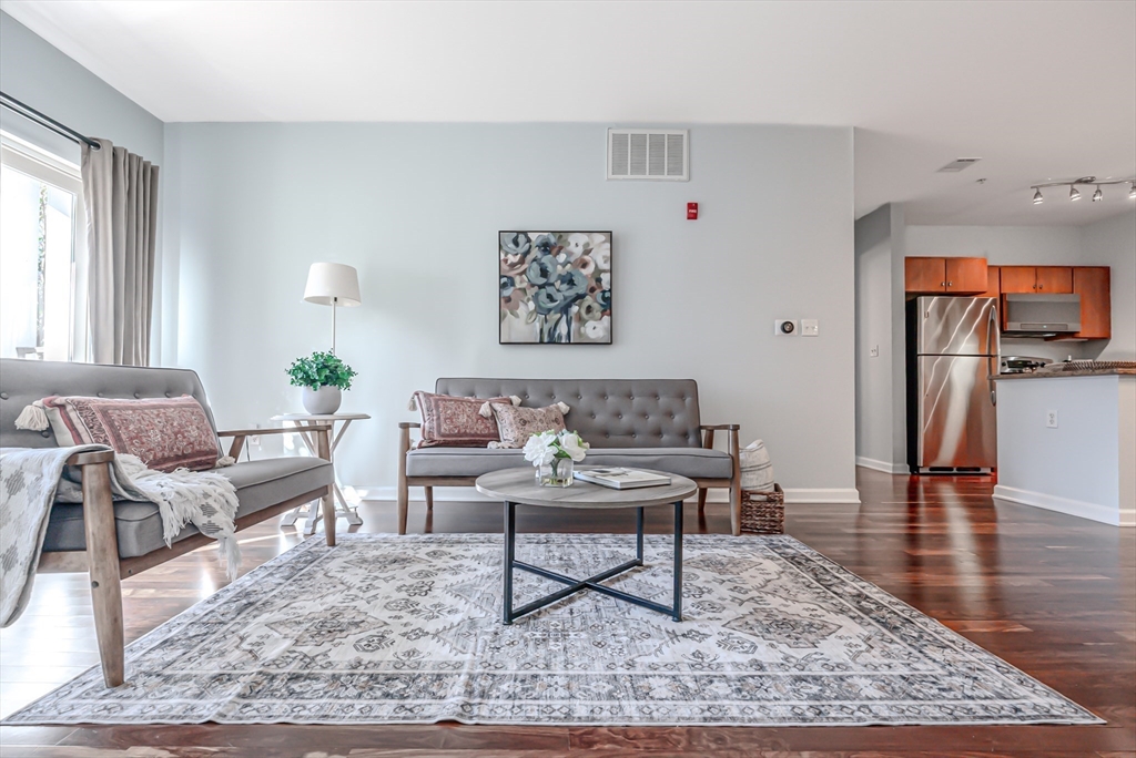 3 Repton Cir # 3104