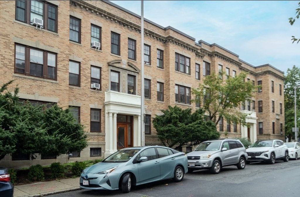 4 Crawford St # 11